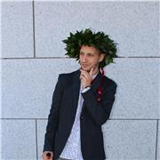 Laureato in Comunicazione, offro lezioni/ripetizioni di materie umanistiche